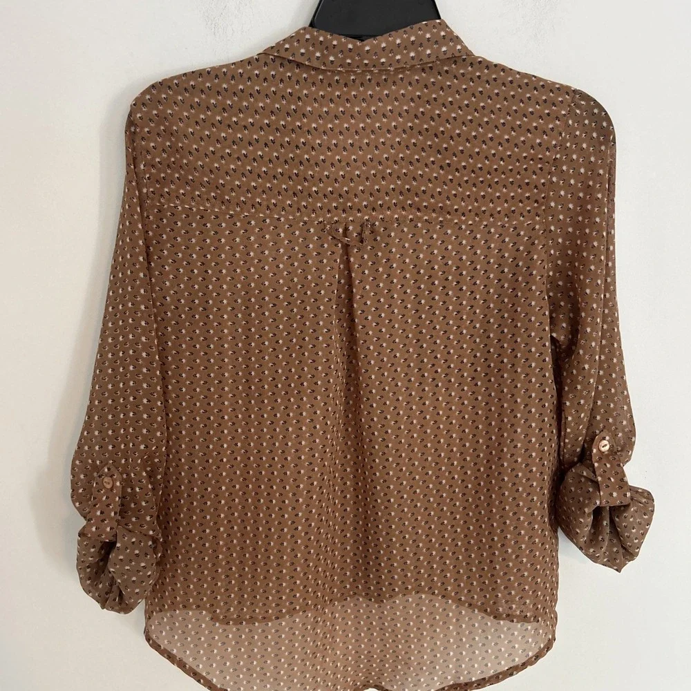 Passport‎ Women's Sz S Brown Floral Sheer Roll Tab Sleeves Button Up Blouse